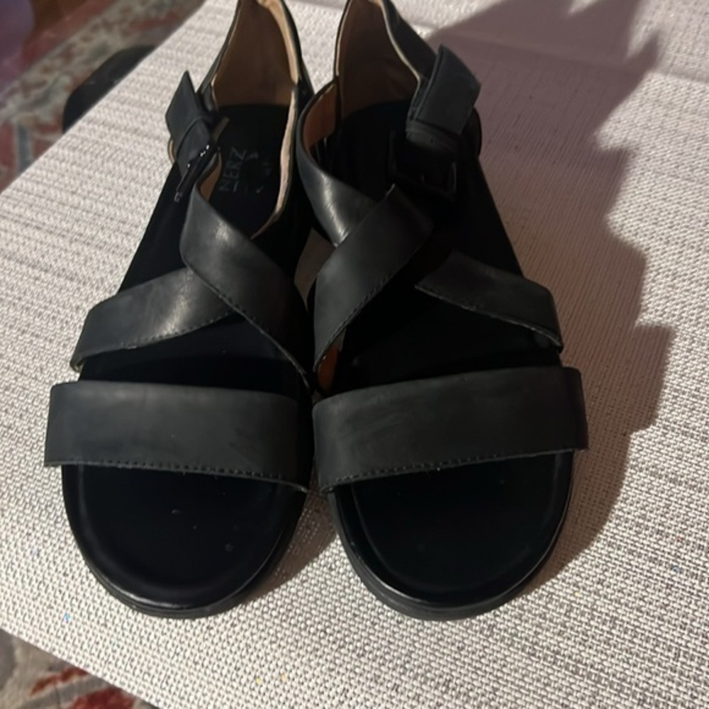 Naturalizer Riviera Wedge Sandal, leather size9.5